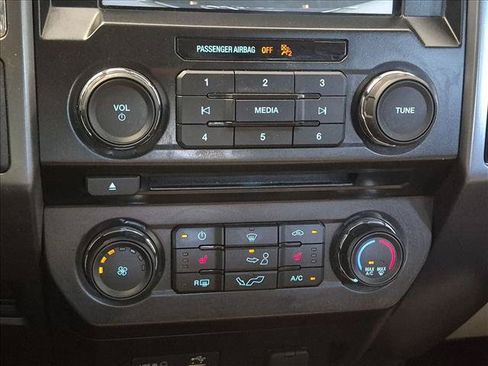 Used 2015 Ford F150 XLT w/ Equipment Group 302A Luxury RWD image 12
