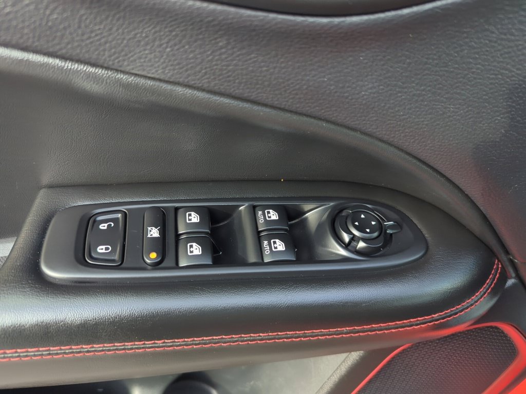 Used 2017 Jeep Compass Trailhawk w/ Leather Interior Group AWD/4WD image 29