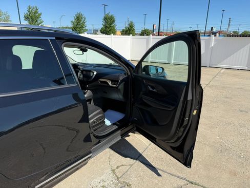 Used 2022 GMC Terrain Denali w/ LPO, Floor Liner Package AWD/4WD image 24