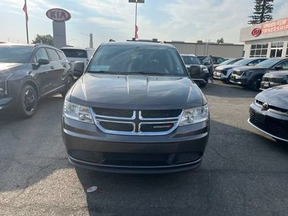 Used 2018 Dodge Journey SE