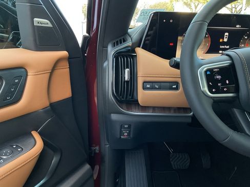 New 2026 Nissan Armada Platinum Reserve image 39