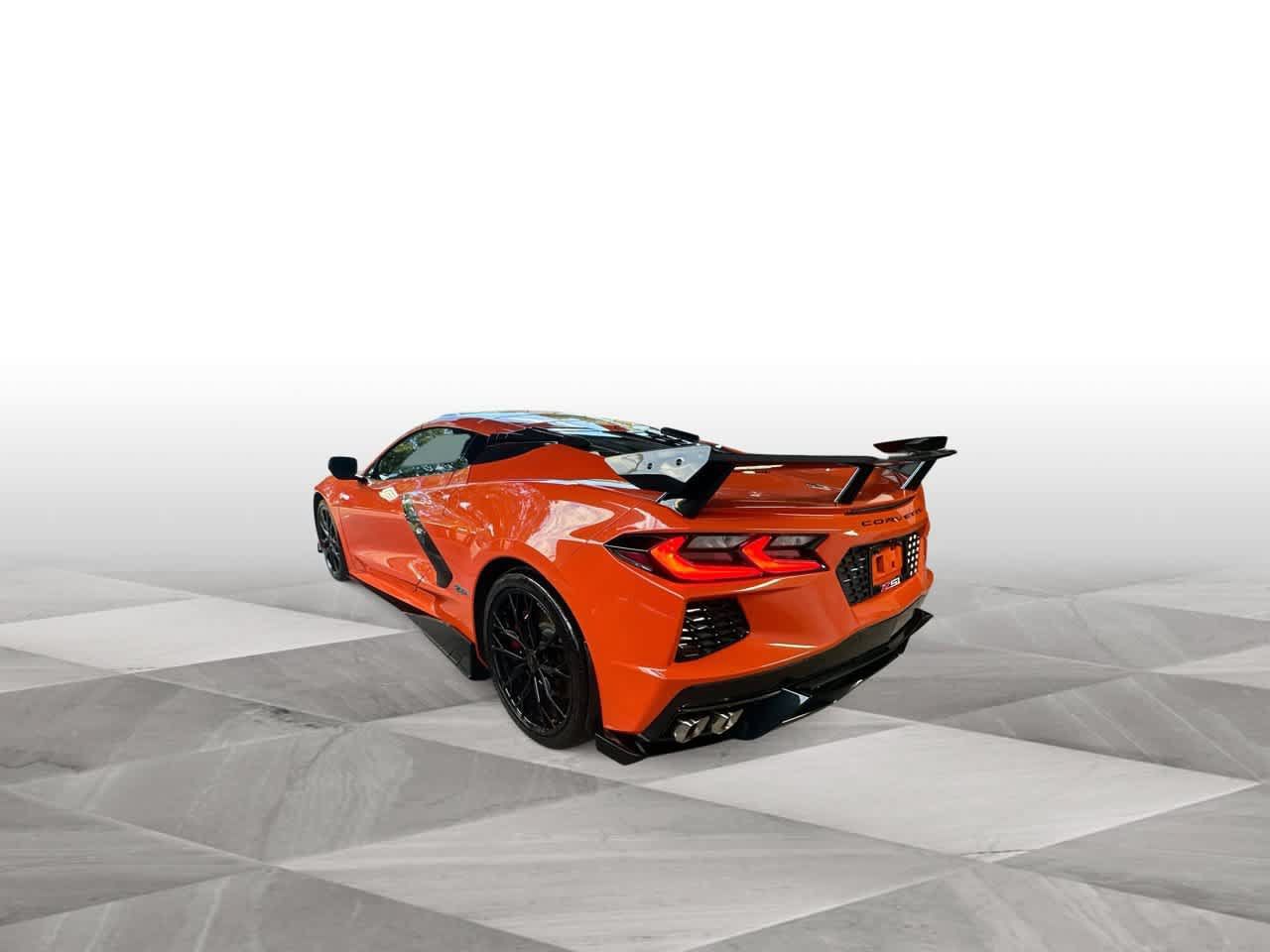 Used 2025 Chevrolet Corvette Stingray Preferred Cpe w/ Z51 Performance Package RWD image 6