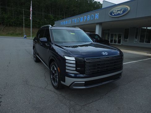 Used 2026 Hyundai Palisade Limited FWD image 1