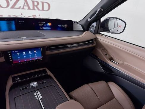 New 2026 Lincoln Navigator Black Label AWD/4WD image 26