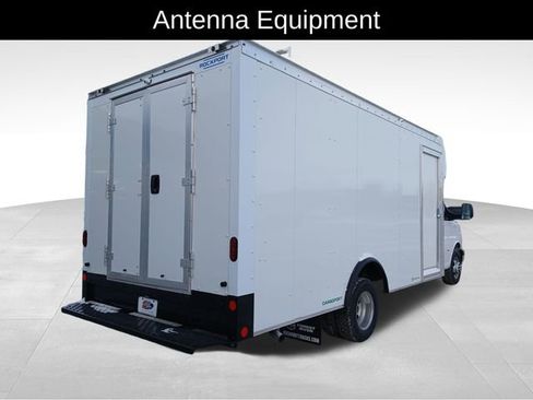 New 2025 GMC Savana 3500 Extended w/ Power Convenience Package image 6