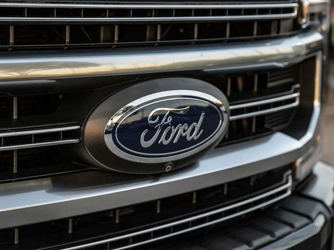 Used 2020 Ford F250 Platinum w/ FX4 Off-Road Package image 56