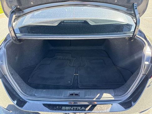 Used 2021 Nissan Sentra SV FWD image 21