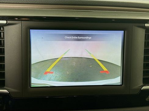 Used 2023 Chrysler Voyager LX image 19