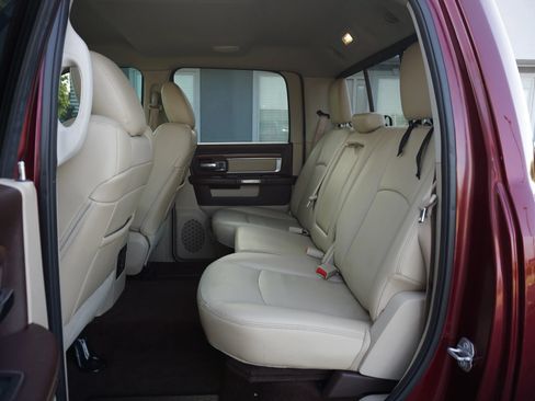 Used 2016 RAM 1500 Laramie w/ Convenience Group AWD/4WD image 19