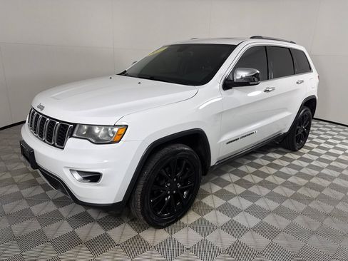Used 2017 Jeep Grand Cherokee Limited AWD/4WD image 9