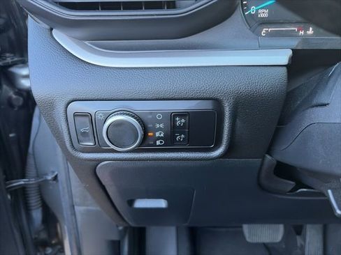Used 2023 Ford Explorer XLT image 15