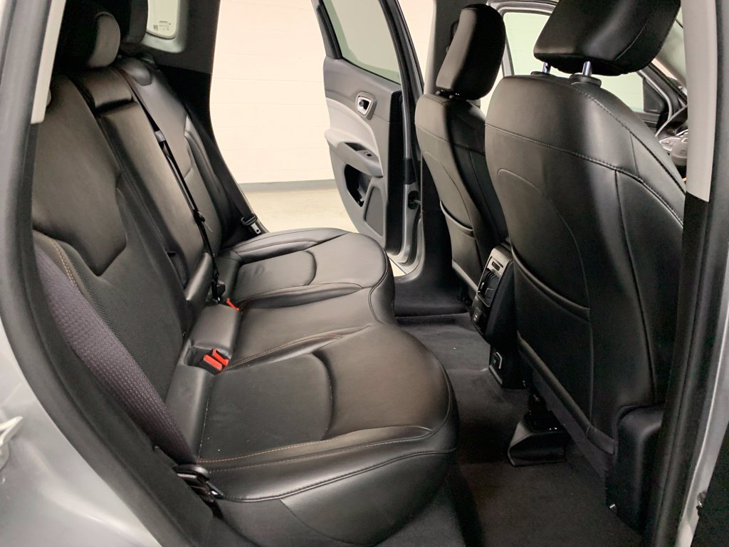 Used 2022 Jeep Compass Limited AWD/4WD image 6