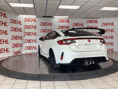 Used 2026 Honda Civic Type R image 5