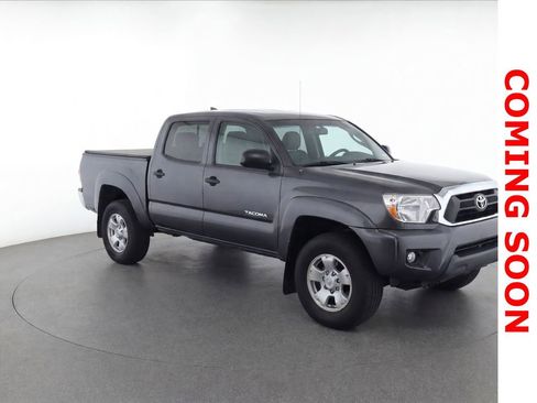 Used 2012 Toyota Tacoma 4x4 Access Cab w/ SR5 Pkg image 3