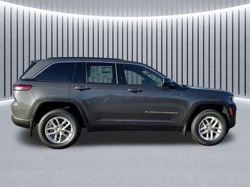 New 2025 Jeep Grand Cherokee Laredo X w/ Luxury Tech Group I AWD/4WD image 2