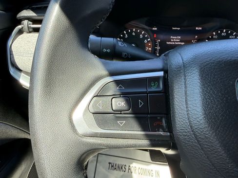 Used 2024 Jeep Compass Latitude image 18