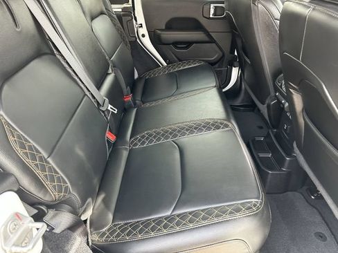 Used 2023 Jeep Wrangler Unlimited Sahara AWD/4WD image 14
