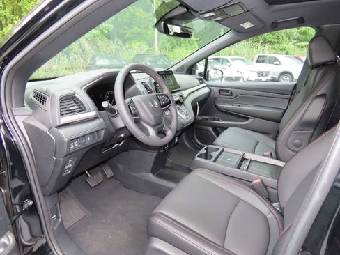 New 2026 Honda Odyssey Sport-L image 2