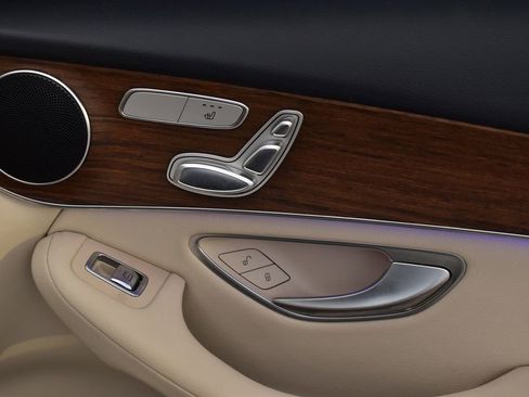 Used 2022 Mercedes-Benz GLC 300 4MATIC image 39