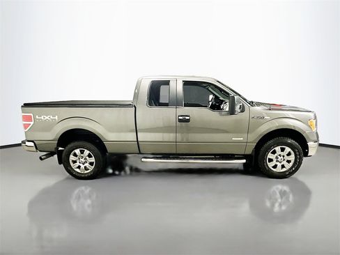 Used 2011 Ford F150 XLT w/ XLT Chrome Pkg image 9