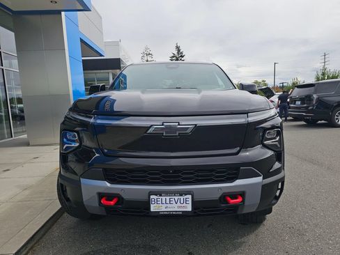 Used 2026 Chevrolet Silverado EV Trail Boss AWD/4WD image 2