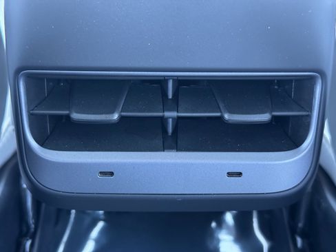 Used 2022 Tesla Model 3 image 36