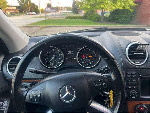 Used 2009 Mercedes-Benz GL 450 4MATIC image 19