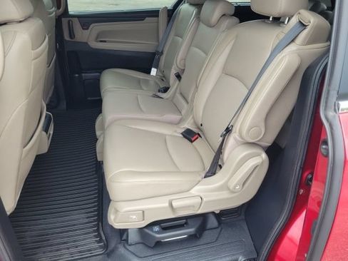 Used 2024 Honda Odyssey Touring image 14
