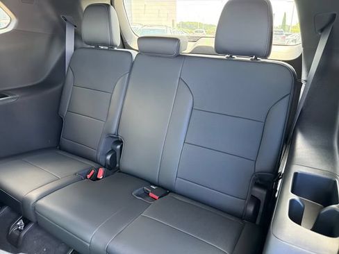 New 2026 Buick Enclave Preferred w/ Power Package FWD image 19