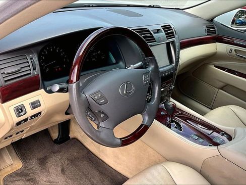 Used 2009 Lexus LS 460 RWD image 17