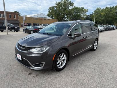 Used 2020 Chrysler Pacifica Touring-L Plus w/ Tire & Wheel Group