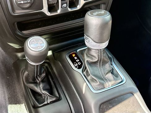 Used 2023 Jeep Wrangler Unlimited Sahara w/ Cold Weather Group AWD/4WD image 18