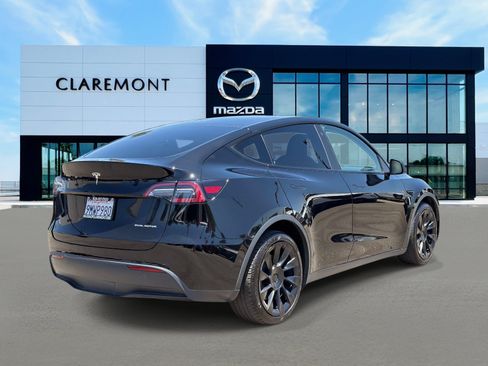 Used 2021 Tesla Model Y Long Range AWD/4WD image 5