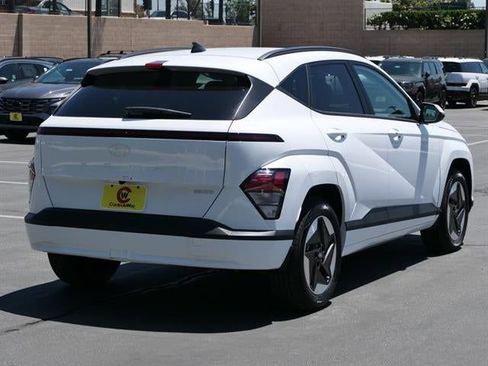 New 2025 Hyundai Kona SEL image 3