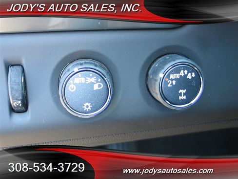 Used 2018 Chevrolet Tahoe LS w/ Skid Plate Package AWD/4WD image 8