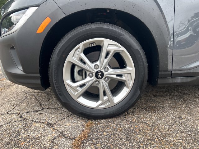 Certified 2023 Hyundai Kona SEL AWD/4WD image 11