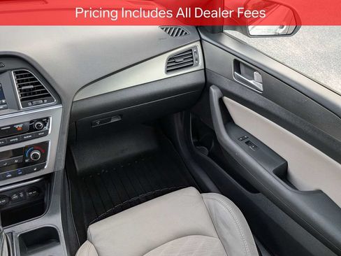 Used 2017 Hyundai Sonata Sport 2.0T FWD image 16
