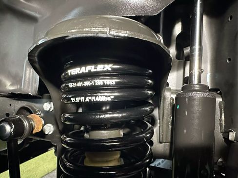 Used 2024 Jeep Wrangler Unlimited Sport image 31