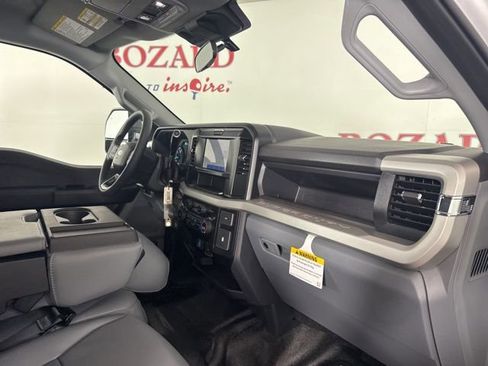 New 2026 Ford F250 XL w/ XL Chrome Package image 21