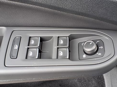 Used 2024 Volkswagen GTI Autobahn image 17