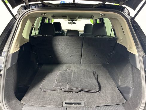 Used 2023 Nissan Rogue S AWD/4WD image 12