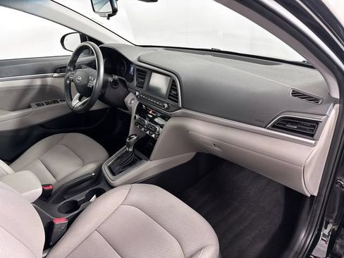 Used 2019 Hyundai Elantra Value Edition FWD image 29