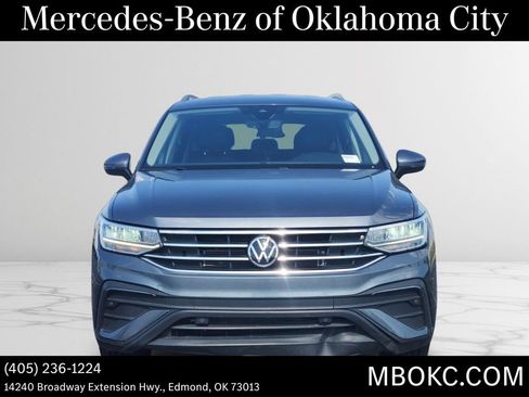 Used 2022 Volkswagen Tiguan SE AWD/4WD image 2