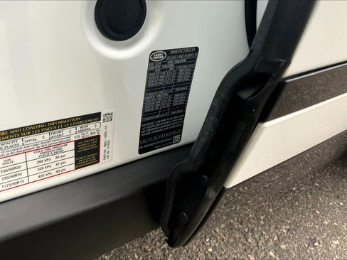 Used 2026 Land Rover Range Rover Velar Dynamic SE image 33