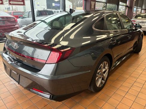 Used 2021 Hyundai Sonata SEL image 10