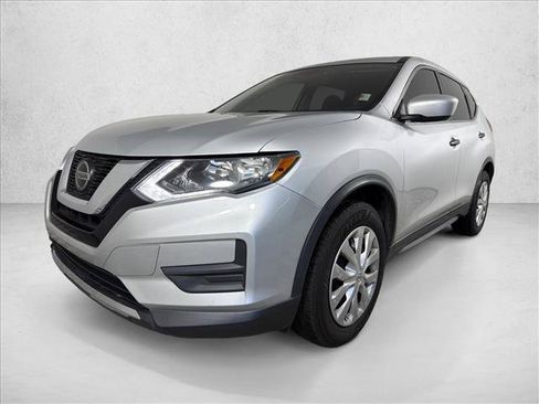 Used 2020 Nissan Rogue S FWD image 7