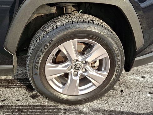 Used 2022 Toyota RAV4 XLE image 8