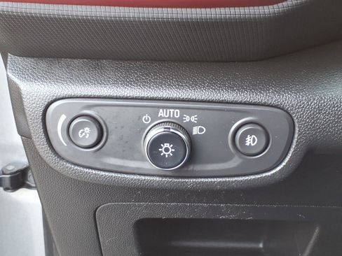 Used 2023 Chevrolet TrailBlazer RS image 17