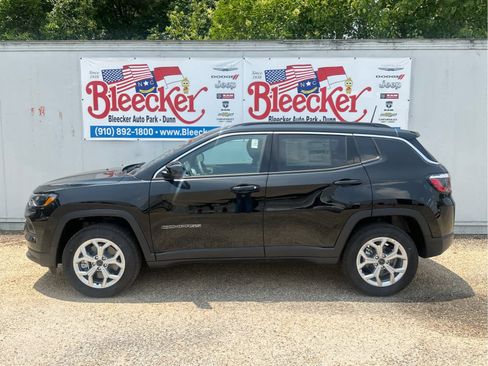 New 2025 Jeep Compass Latitude w/ Convenience Group image 7