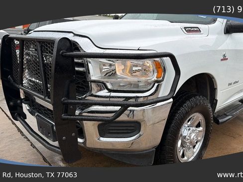 Used 2022 RAM 2500 Tradesman w/ Chrome Appearance Group AWD/4WD image 15